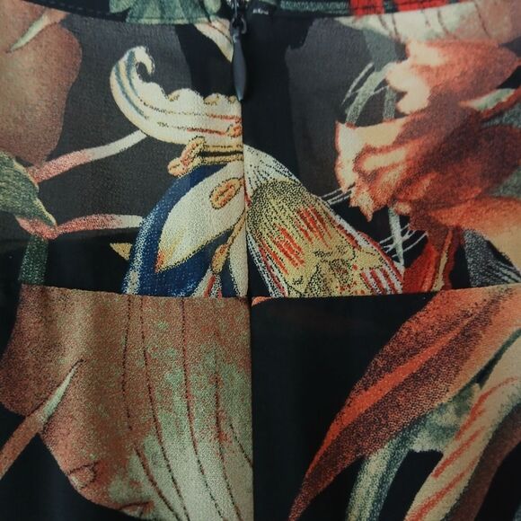 Black Red Green and Jungle Colorful Print NWT Floral Dress with Ruffles-M/L - Picture 10 of 10